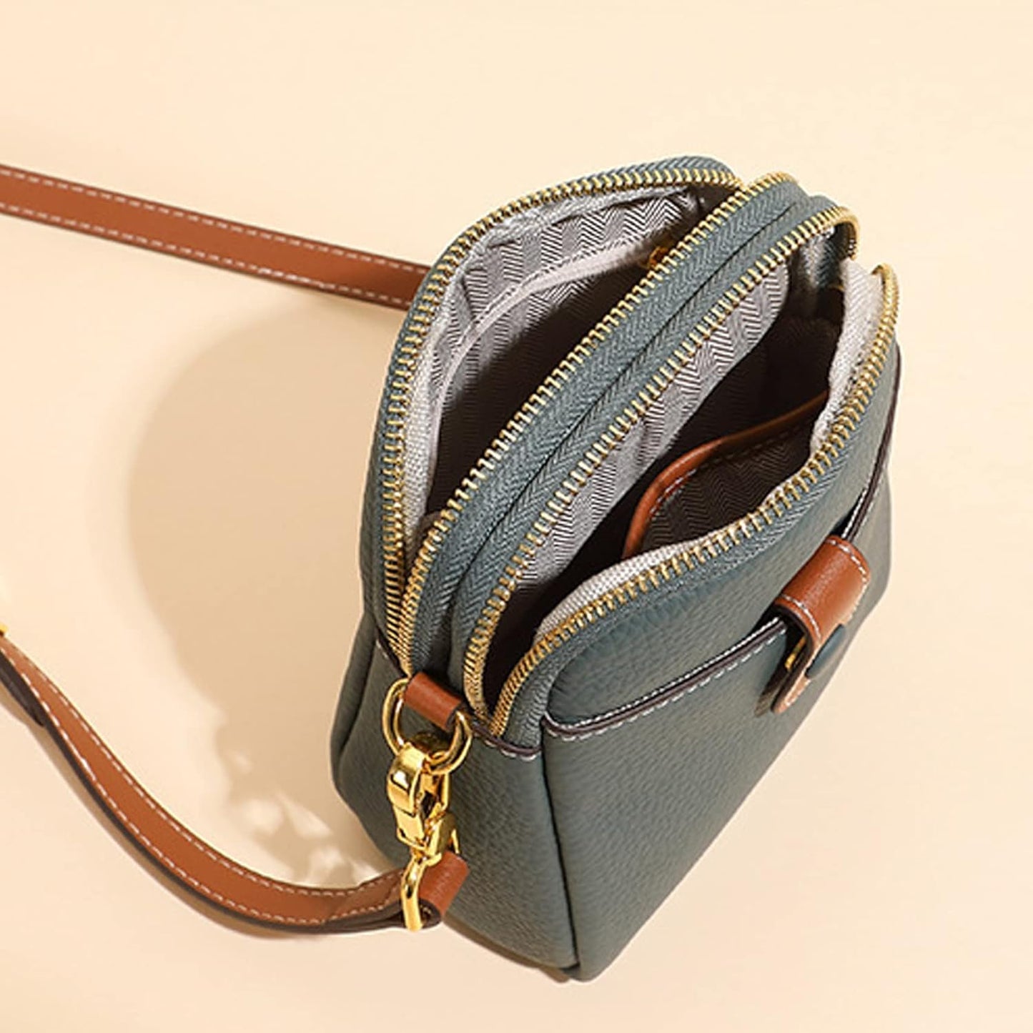 Borsa a tracolla Charlotte in vera pelle